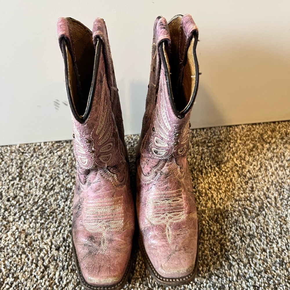 Girls corral boots size 10 1/2 in great condition